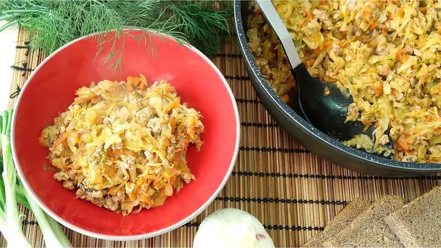 Молодая капуста с фаршем