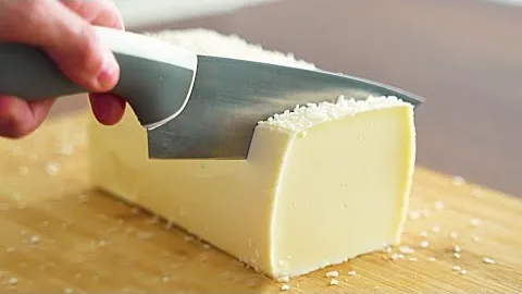Вкусный и простой десерт из молока и сметаны