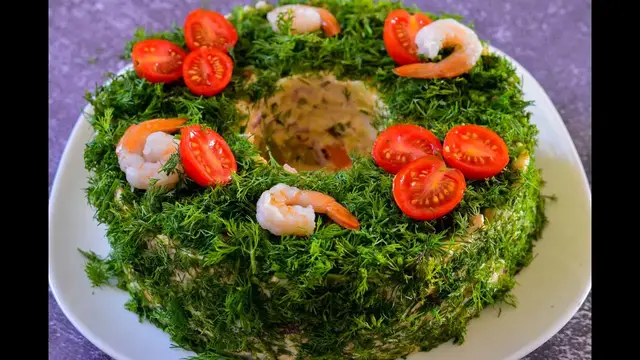 Бюджетный новогодний салат за считанные минуты