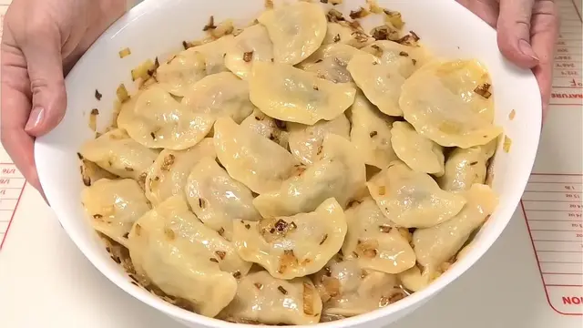 Вареники с капустой и грибами
