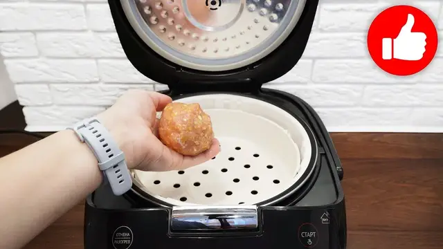 Сочные котлеты на пару в мультиварке