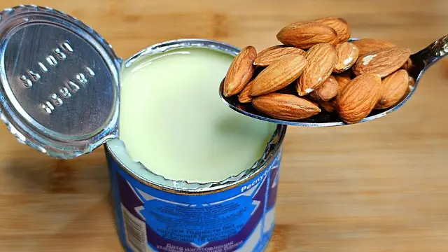 Вкусный десерт из сгущенки с миндаля