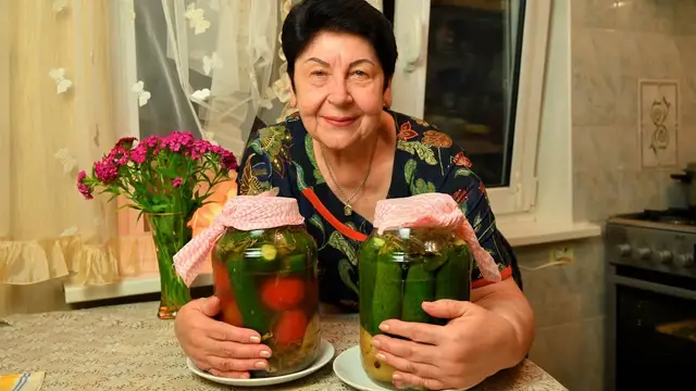Малосольные огурцы