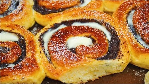 Булочки с маком
