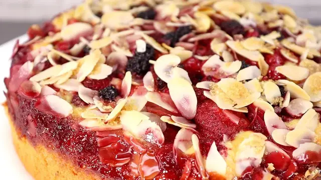 Ягодно-лимонный пирог в духовке