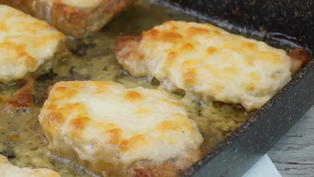 Мясо в духовке на ужин