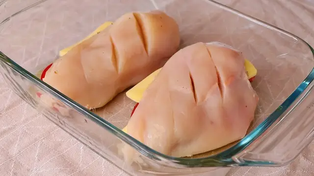 Сочная курица в духовке на ужин