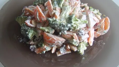 Салат из брокколи