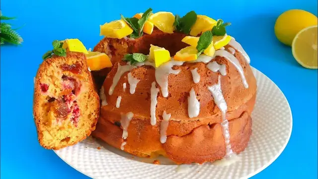 Пышный рождественский кекс 