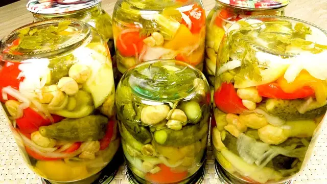 Закуска на зиму из маринованных овощей