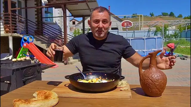 Яичница с овощами