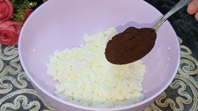 Шоколадные сырники на завтрак