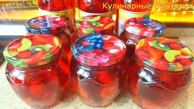 Очень вкусный компот с клубникой на зиму