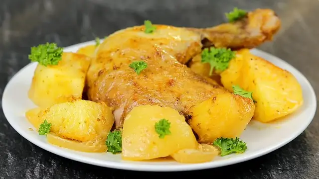 Курица с картошкой в духовке