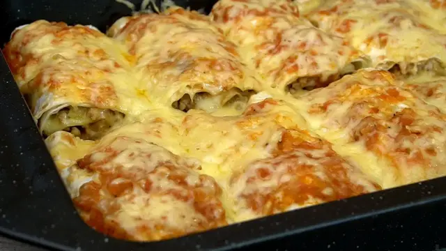 Рулетики из фарша и лаваша в духовке