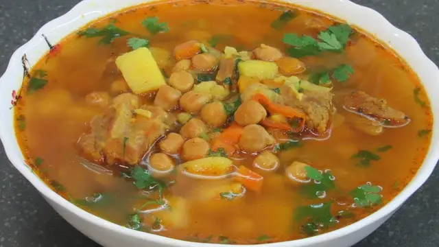 Вкусный суп с нутом на обед