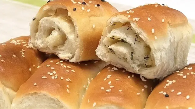Хлебные рулетики с начинкой