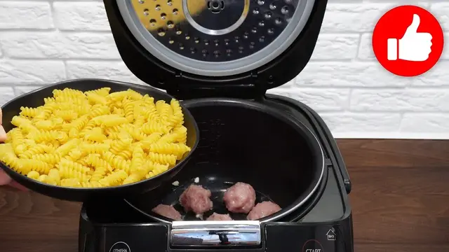 Макароны с фрикадельками в мультиварке