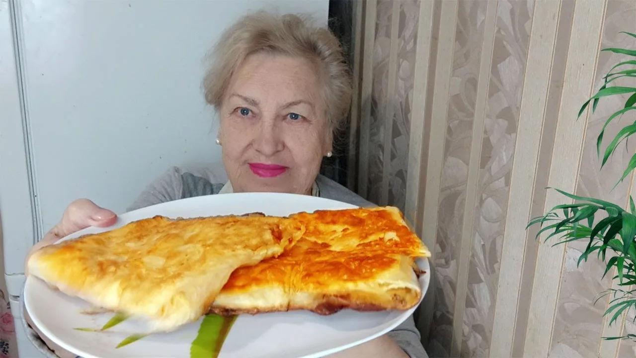 Лаваш с сыром и колбасой на завтрак