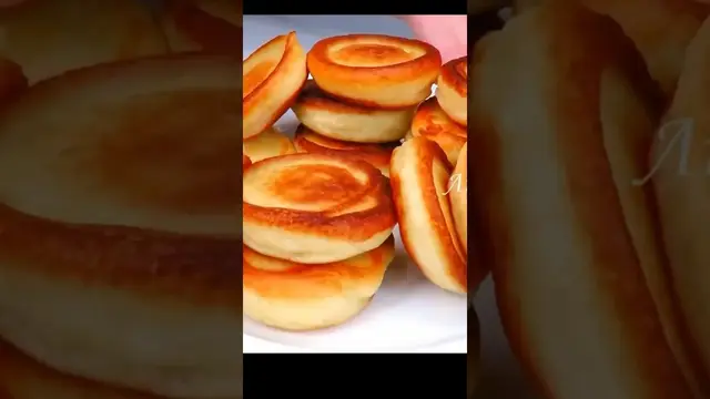 Пышные оладьи на кефире без дрожжей