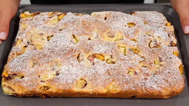 Творожный пирог с нектаринами