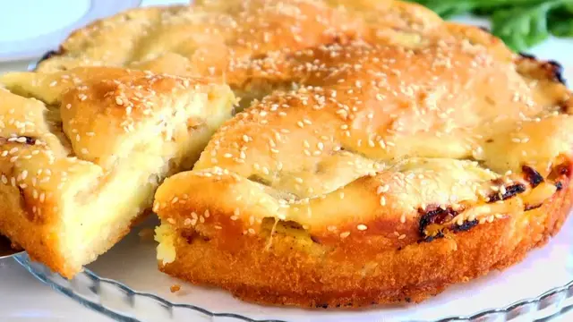 Обалденный картофельный пирог с луком из жидкого дрожжевого теста