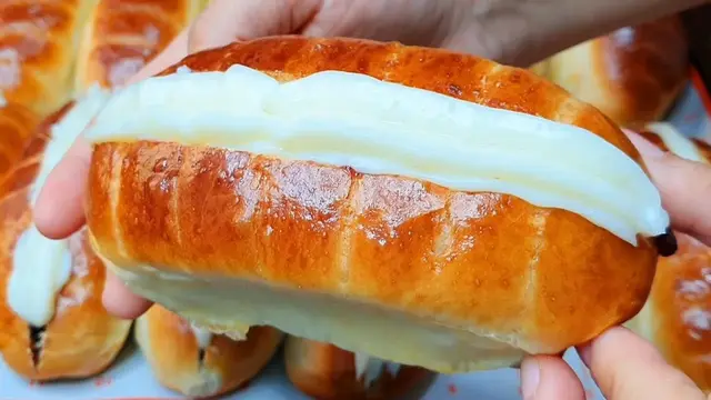 Домашние булочки с кремом 