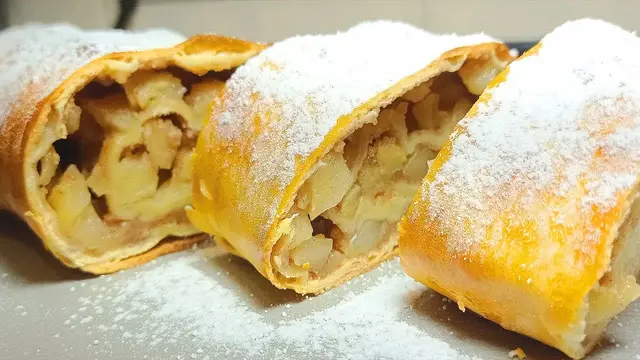Штрудель с яблоками в духовке