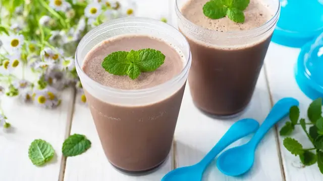 Шоколадное желе из какао и молока (на желатине)