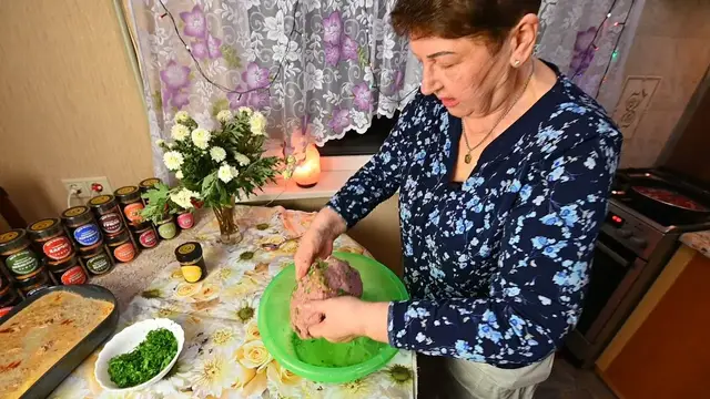 Лучшие сочные котлеты с подливкой