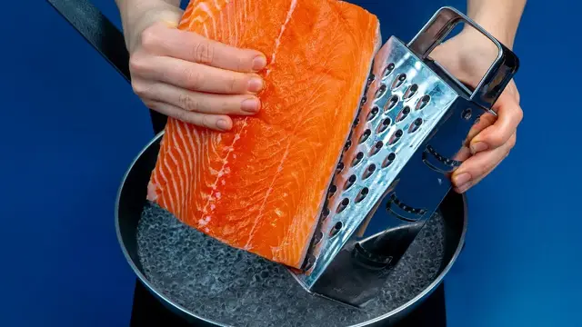 Лосось в сливочном соусе с грибами и шпинатом