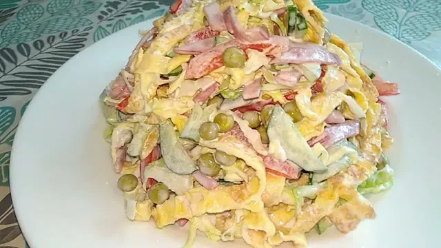 Праздничный салат с говядиной 