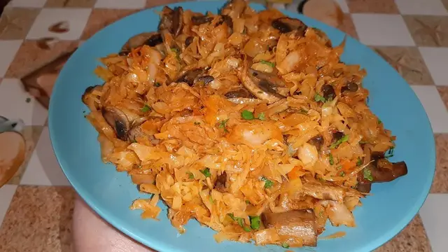 Капуста по-ГОСТу тушёная