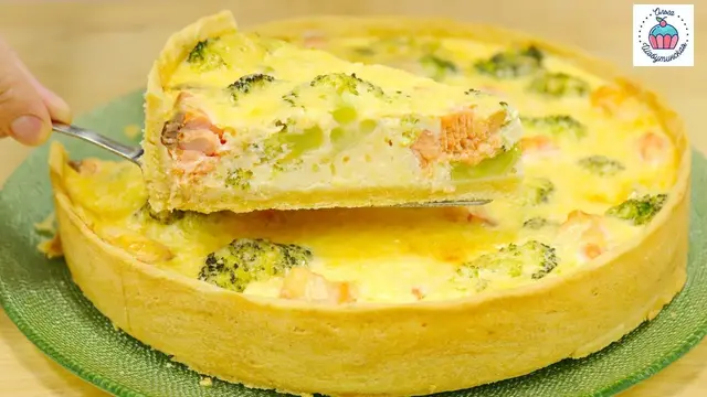 Пирог киш с брокколи и красной рыбой