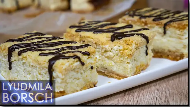 Домашний пирог с яблоками и творогом 