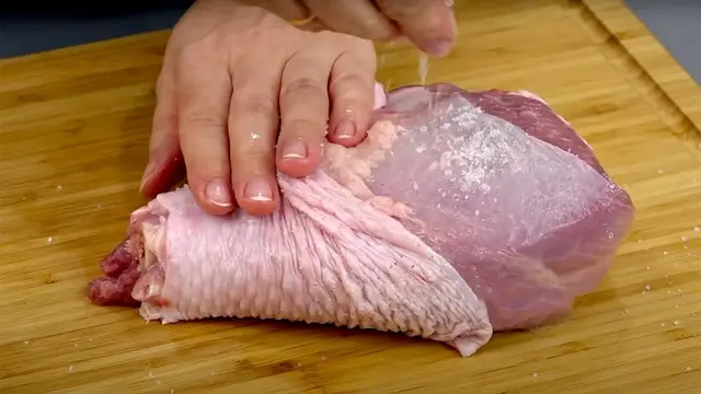 Голени индейки с овощами