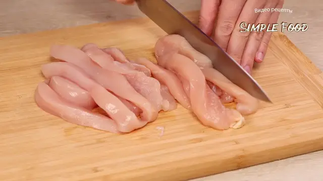Куриное филе в соусе запечённое в духовке 