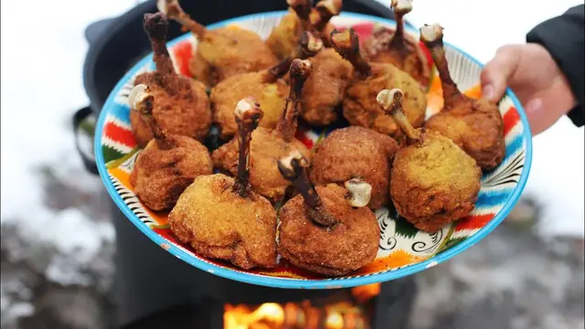 Куриные ножки в казане