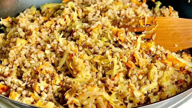 Гречневая каша с капустой