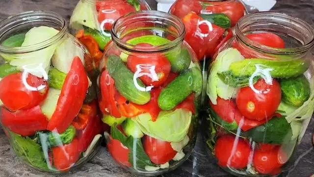 Невероятно вкусный рецепт с помидорами и огурцами