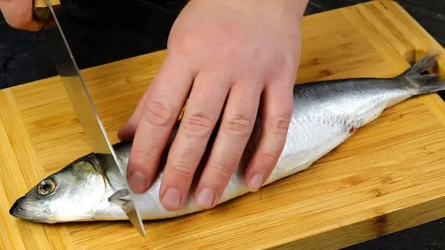 Вкусная закуска из селедки