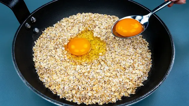 Вкусный завтрак из овсянки и яиц