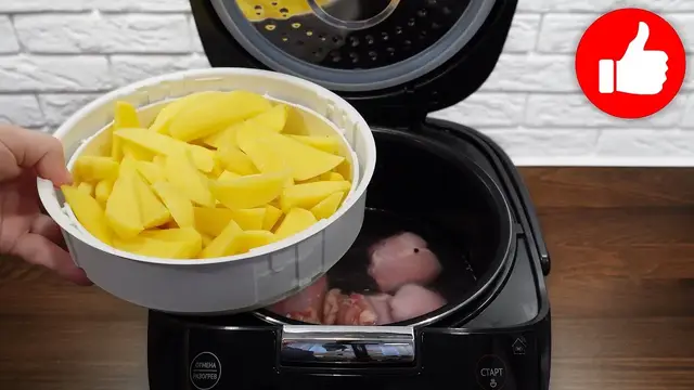 Картошка на пару и курица в мультиварке