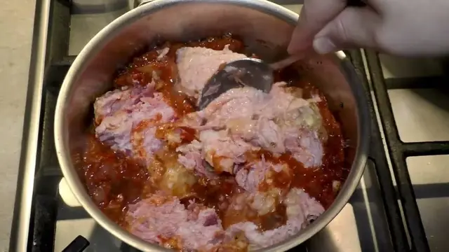 Подлива из тушенки к макаронам