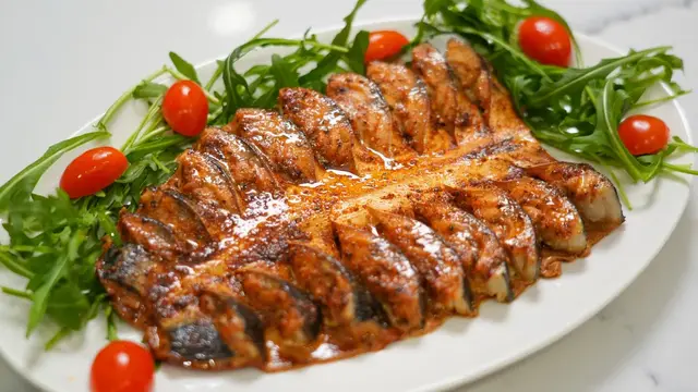 Очень ароматная и вкусная скумбрия, запеченная в духовке