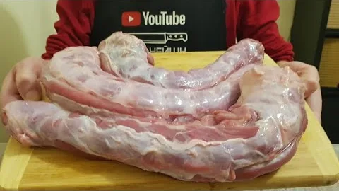 Шеи индейки с зеленым соусом