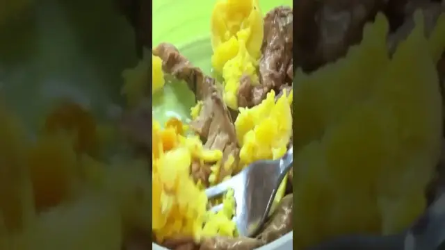Салат из печени трески 