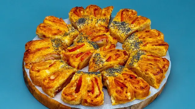 Быстрая закуска из слоеного теста