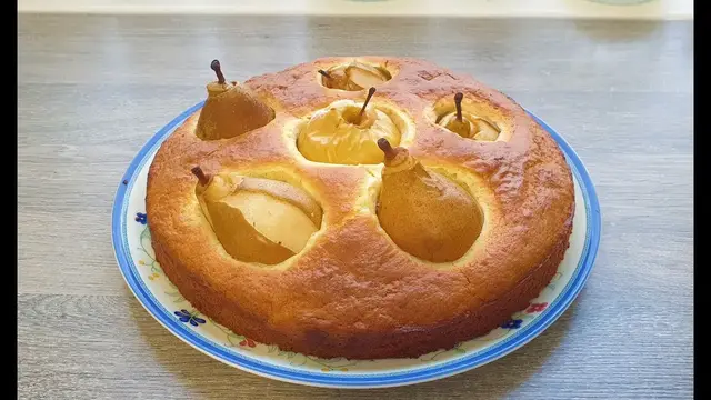 Груша в тесте