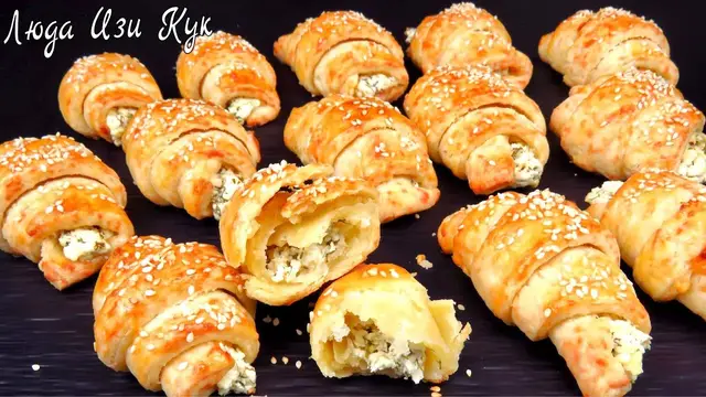Без дрожжей и разрыхлителя слоёные сырные рогалики
